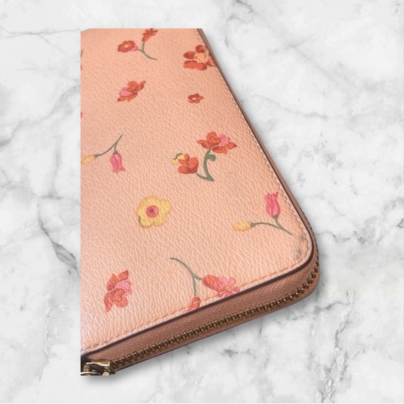 Coach Long Zip Around Mystical Floral Print W/Detachable Wrist Strap Wallet NWOT - Picture 4 of 10